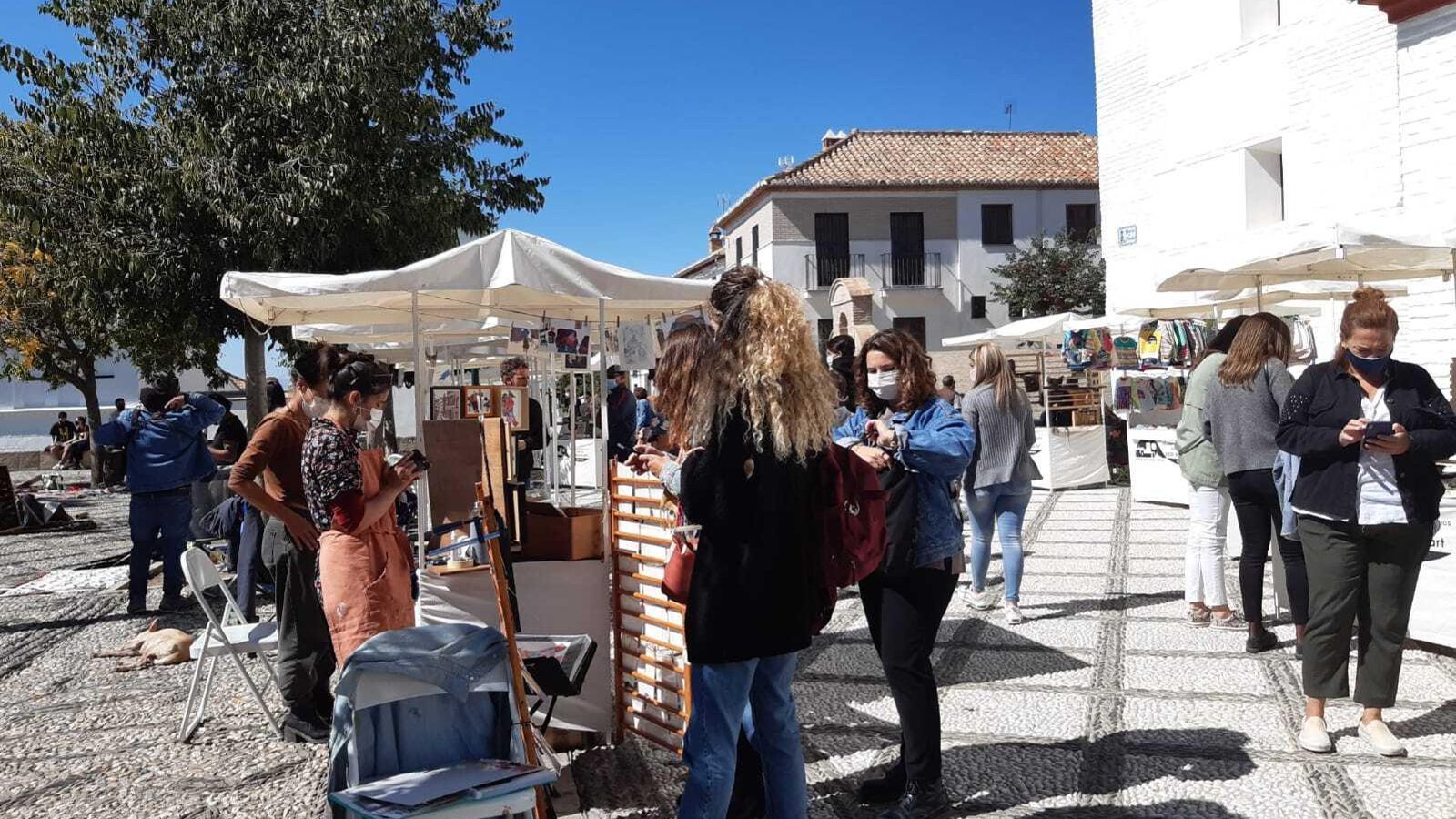 Puestos en el Albaicín Puestos en el Albaicín