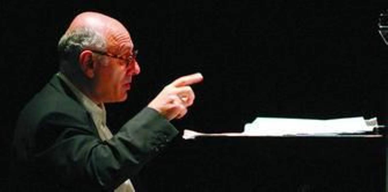 Michael Nyman, durante su actuación en el Teatro Cervantes de Málaga, durante el Festival Terral.