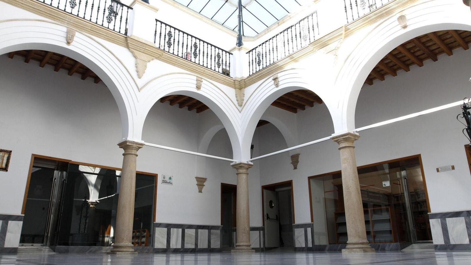 Biblioteca Municipal García Gutiérrez / Calle la Vega, 6 (Chiclana)