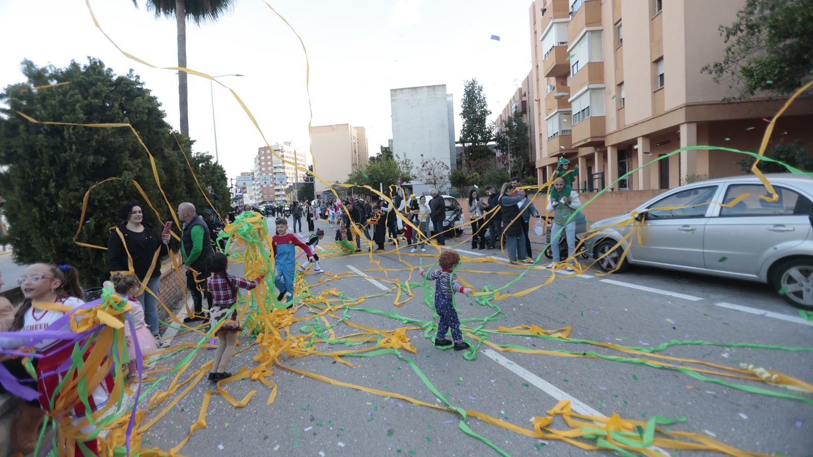 Búscate en las fotos de la cabalgata del Carnaval de Algeciras