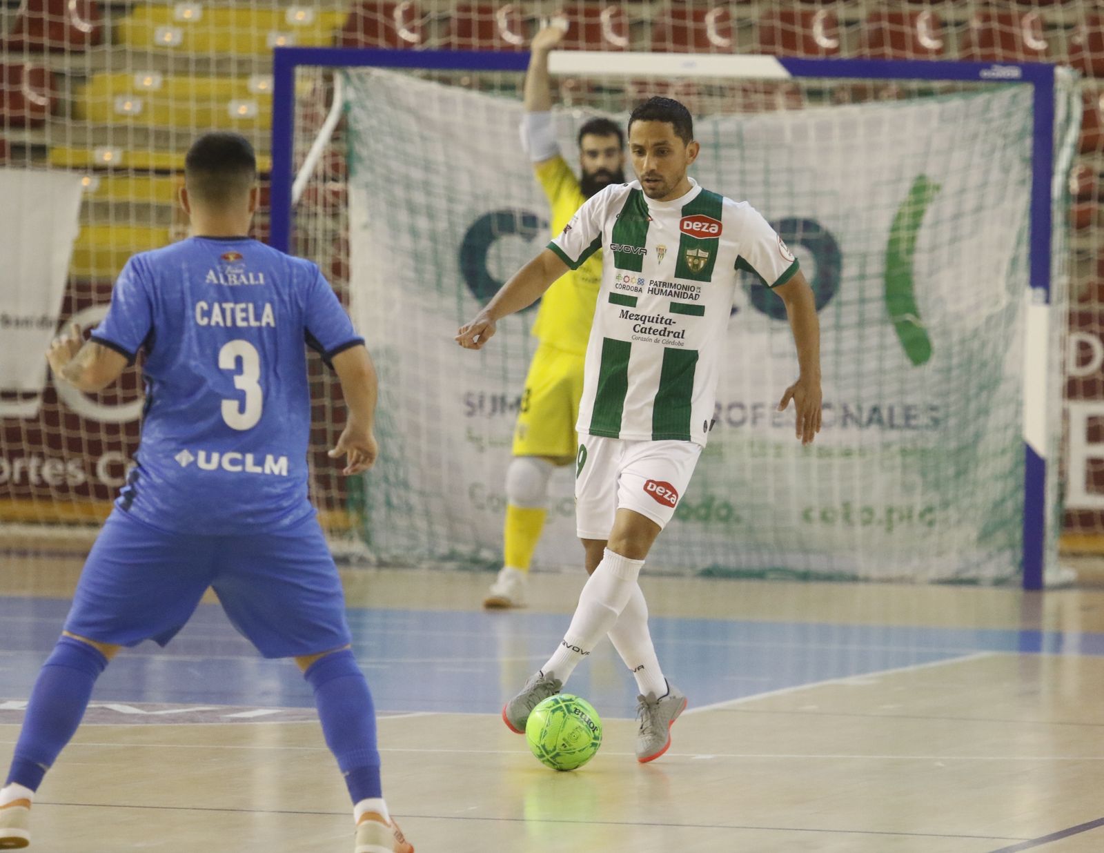 Las imágenes del empate del Córdoba Futsal ante Viña Albali Valdepeñas en Vista Alegre