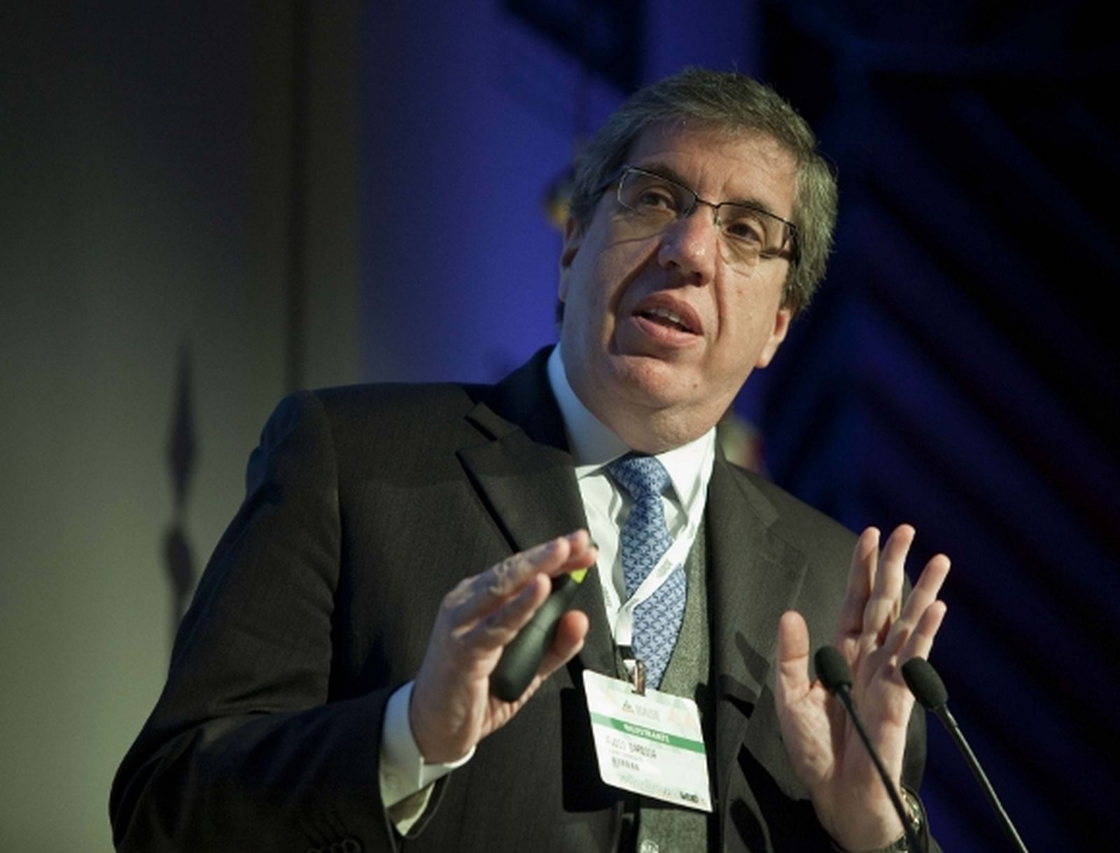 Fabio Barbosa deja la presidencia de Santander Brasil por 'Playboy'