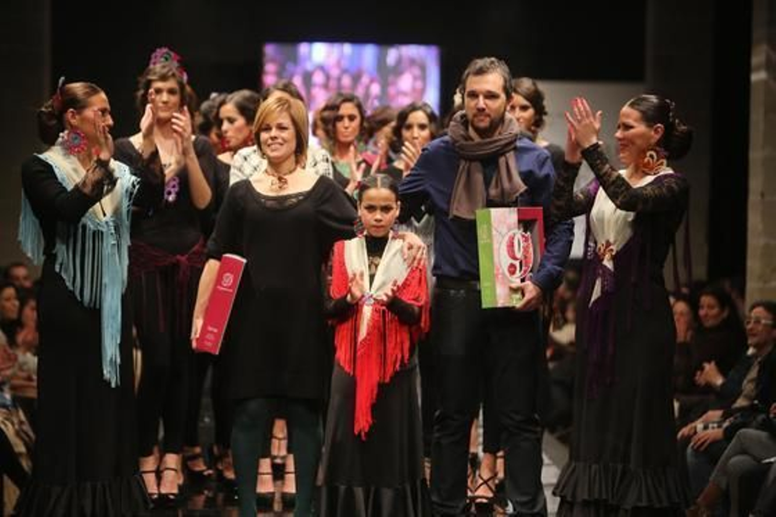 Las imágenes del desfiles de Doble B y Lya Maisha