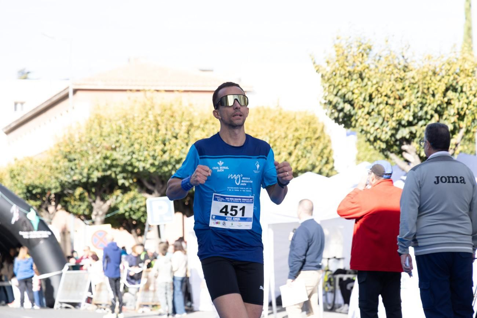 En imágenes: multitudinaria e histórica XXIX Media Maratón 'Ciudad de Jaén' y 10k en memoria de Paco Manzaneda (2)