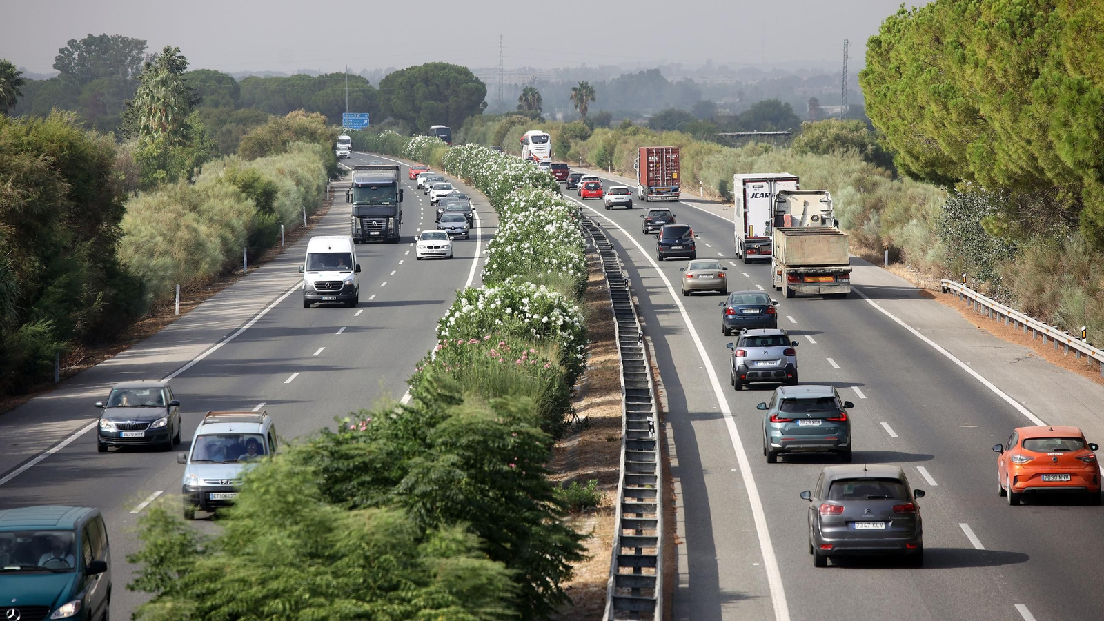 Una imagen de la autopista. Una imagen de la autopista.