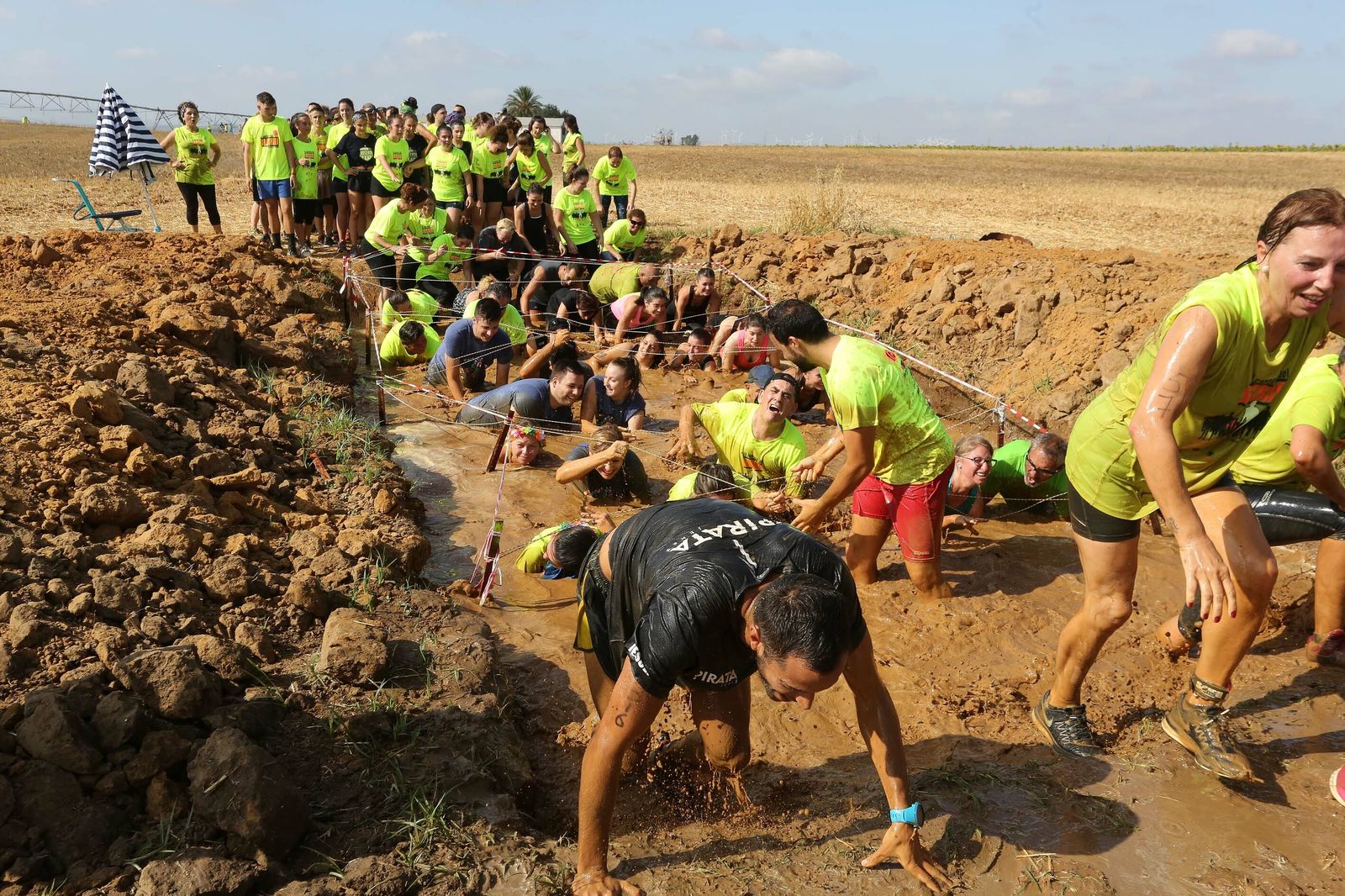 Imágenes de la carrera del barro celebrada en La Barca