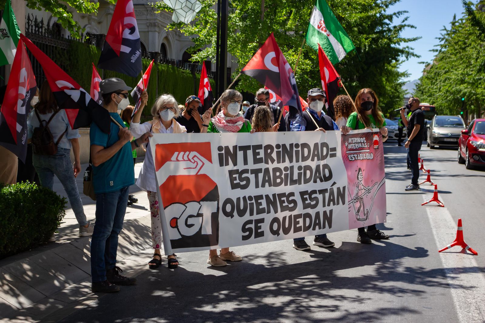 Fotos: manifestación en Granada por unos servicios públicos dignos y estables