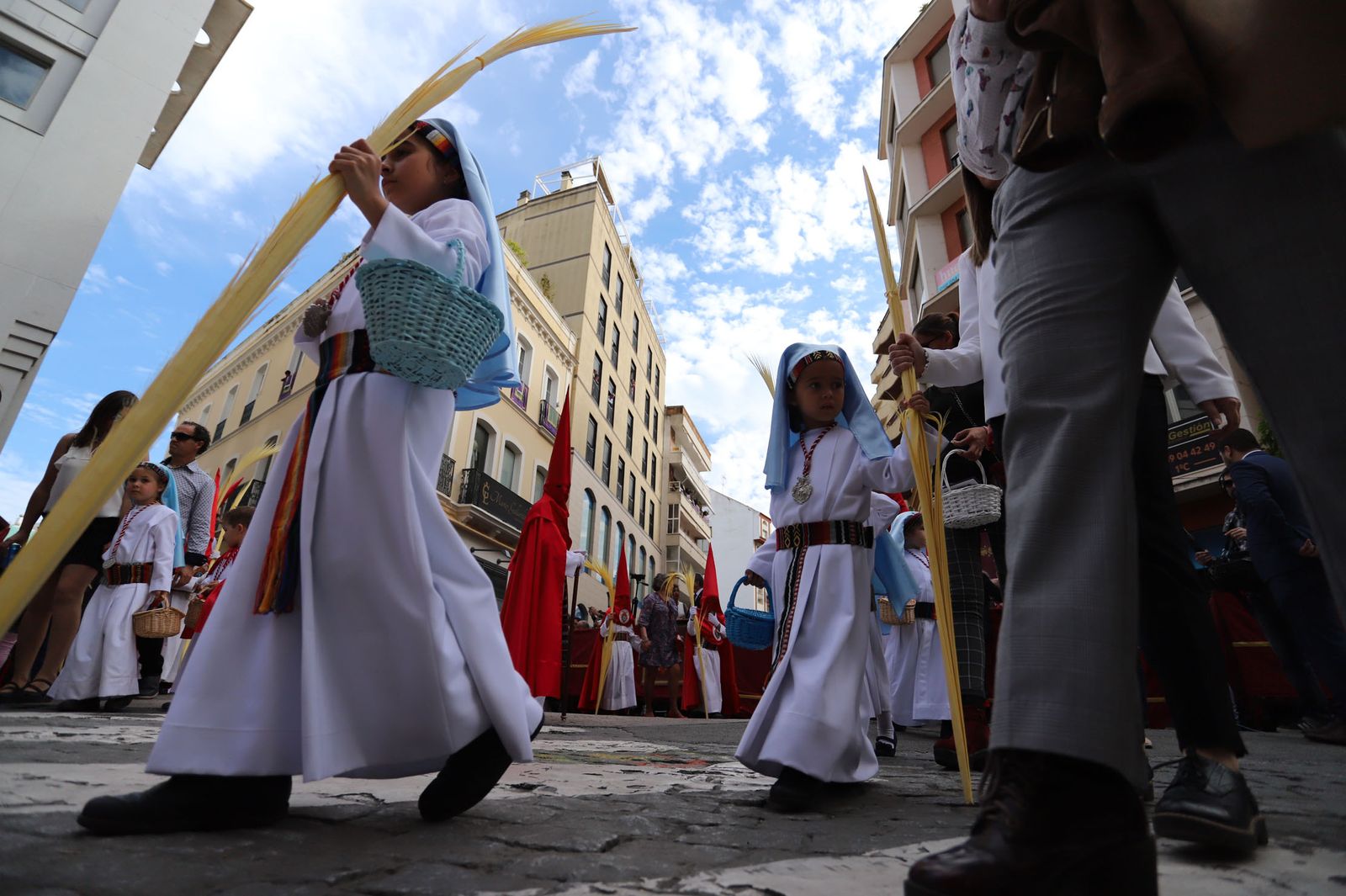 Las mejores imágenes de la hermandad de la Borriquita  de Huelva en el domingo de ramos 2019