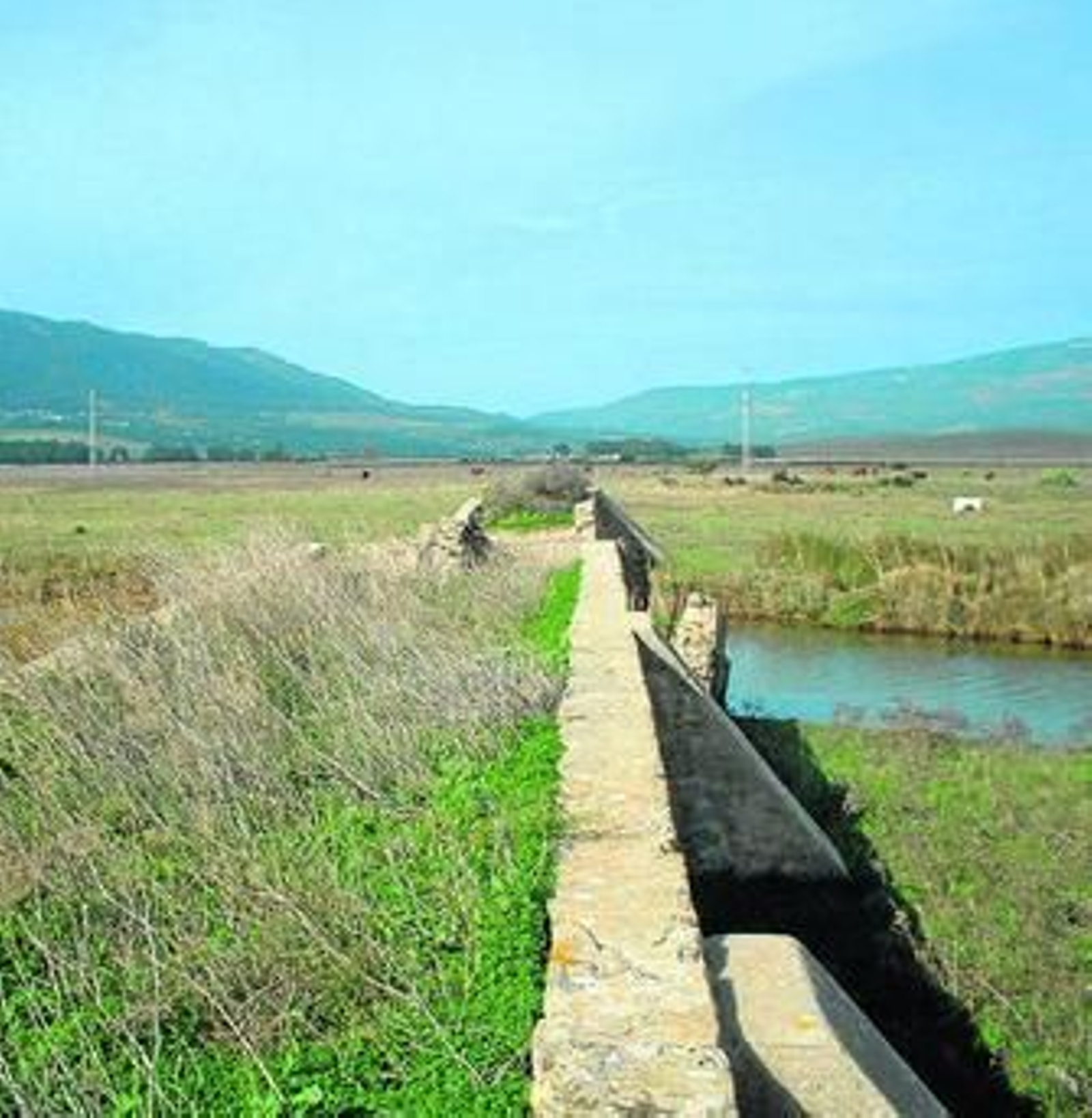 El puente sobre el río Jara en la actualidad.