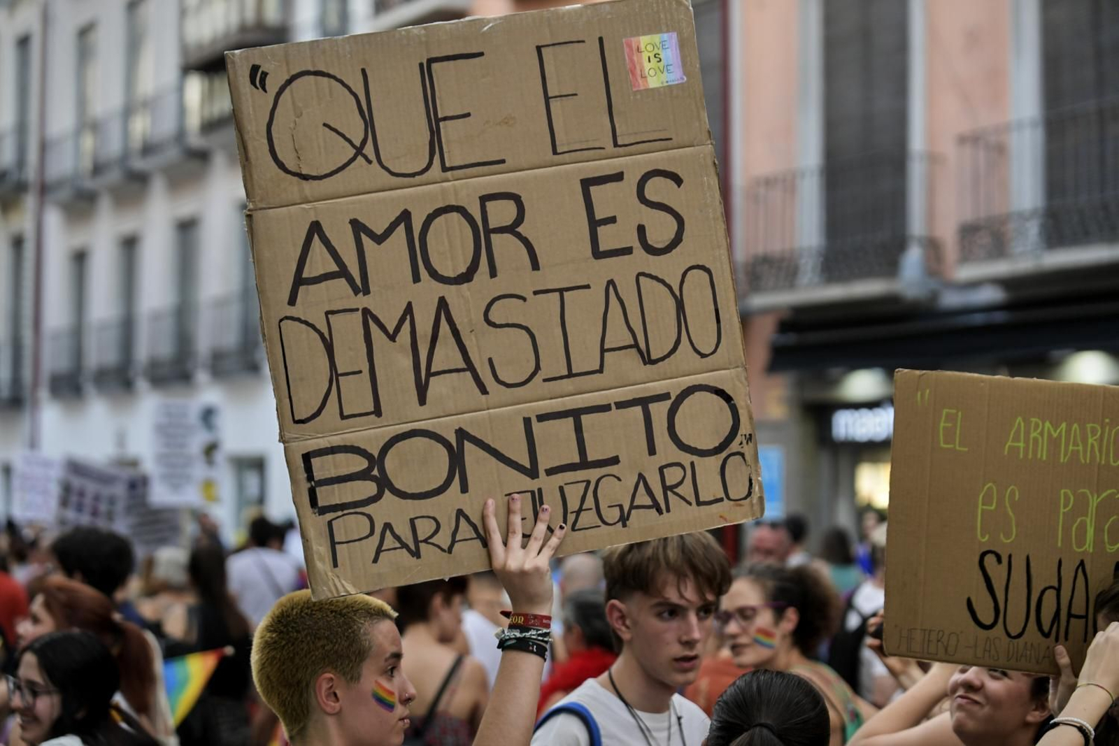 El pregón de Jedet y la marcha del Orgullo en Granada, en imágenes