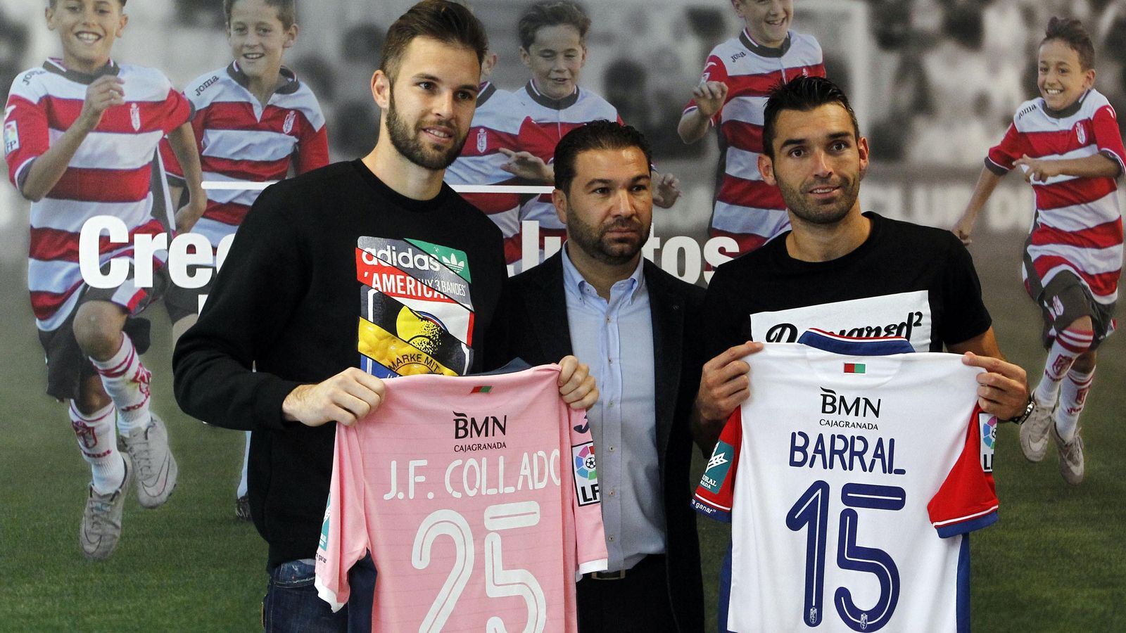 Jesús Fernández y David Barral posan con Juan Carlos Cordero el día de su presentación como jugadores del Granada CF.