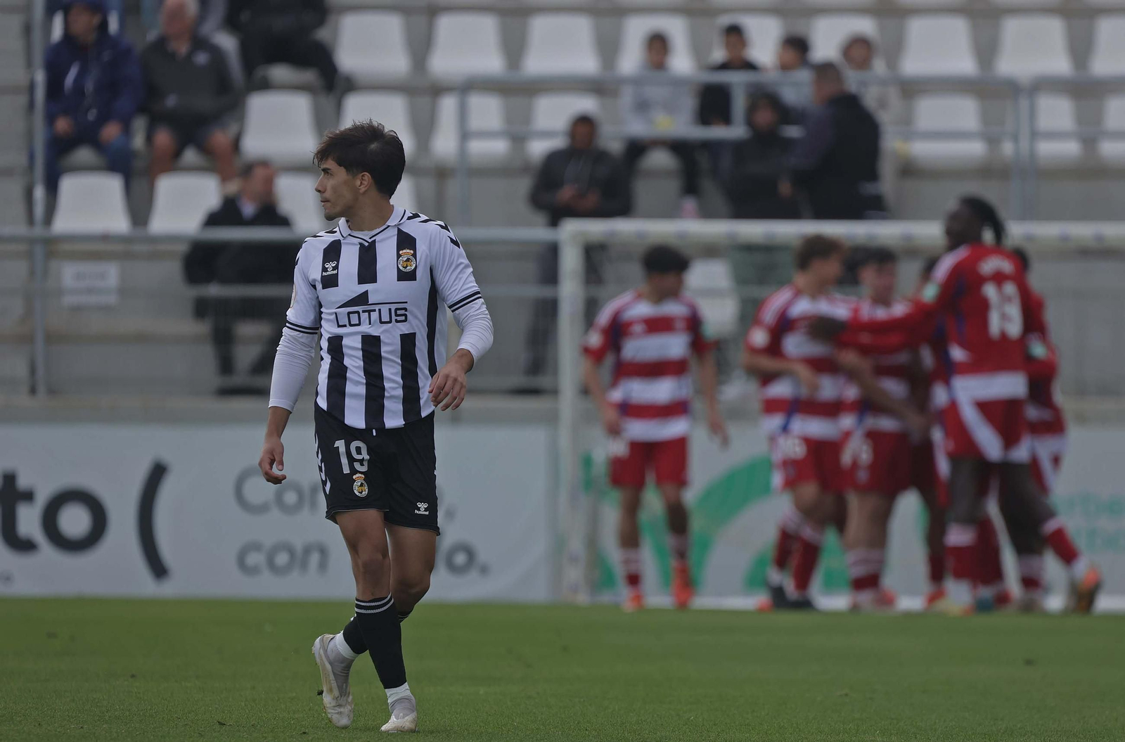 Las mejores fotos del Balona - Recreativo de Granada de Segunda Federación