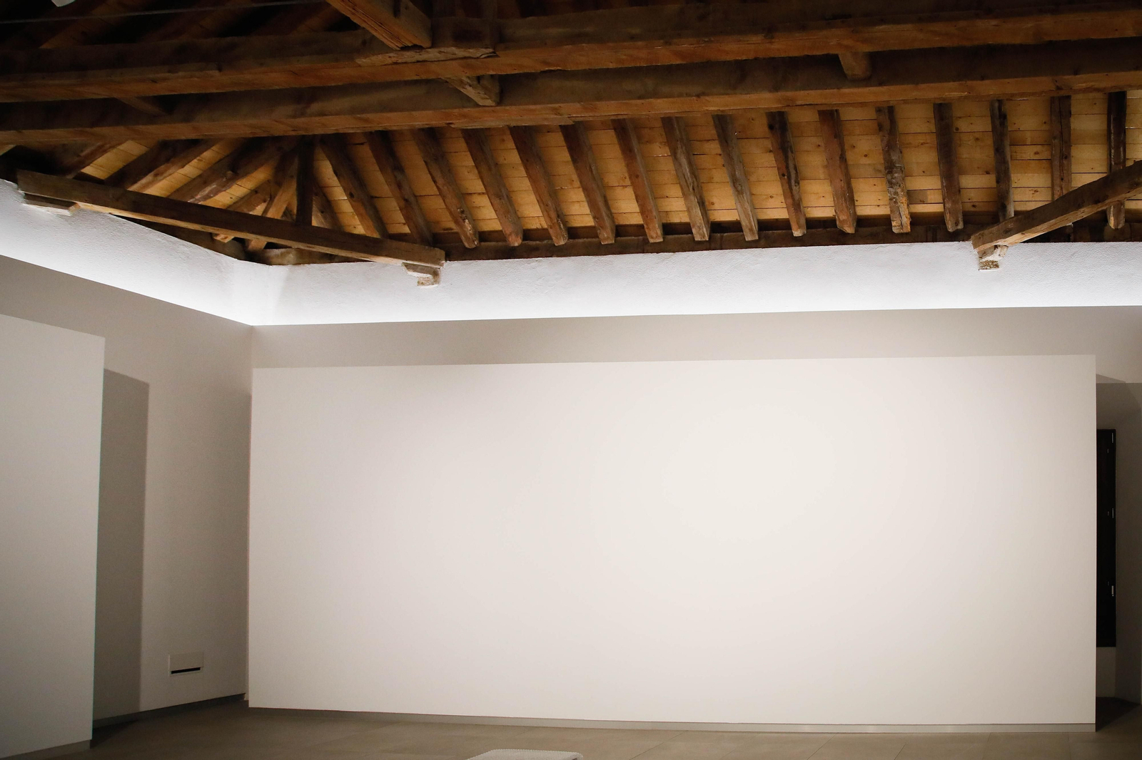 Imágenes de la entrevista realizada al director del Museo del Realismo Español Contemporáneo MUREC