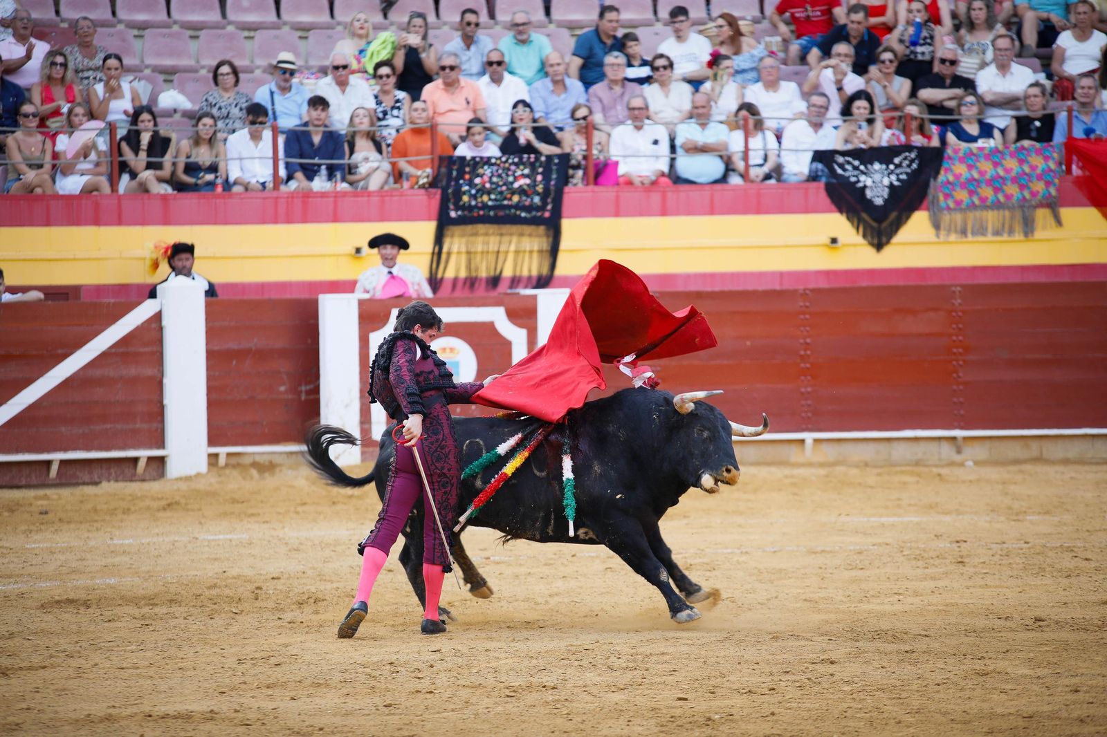 Imágenes de la corrida de toros en Roquetas de Mar