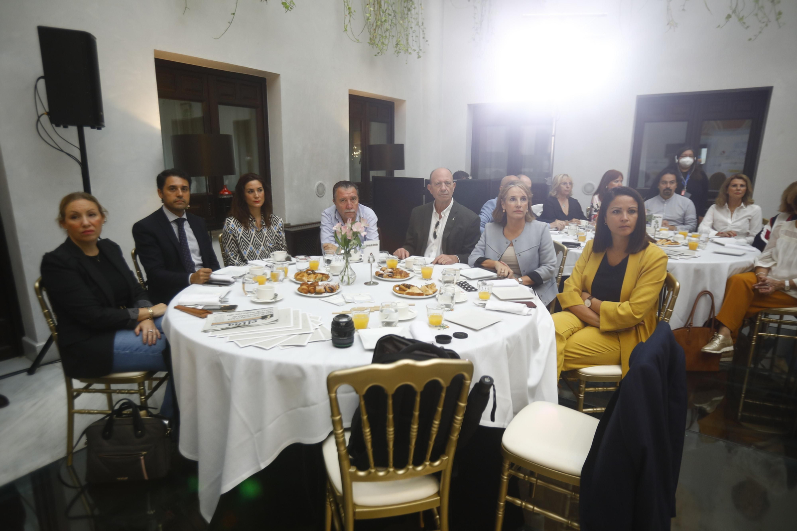 El desayuno-coloquio de El Día con el presidente de Enresa, José Luis Navarro, en imágenes