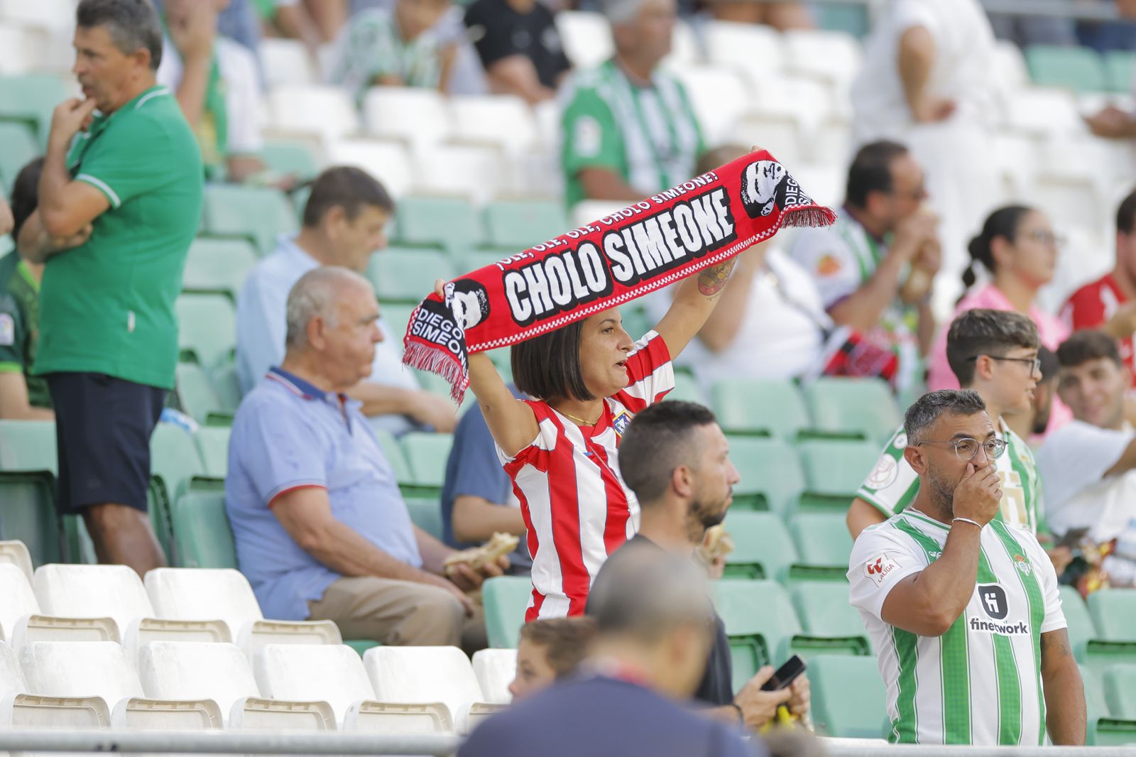 Búscate en las fotos del Betis-Atlético de Madrid