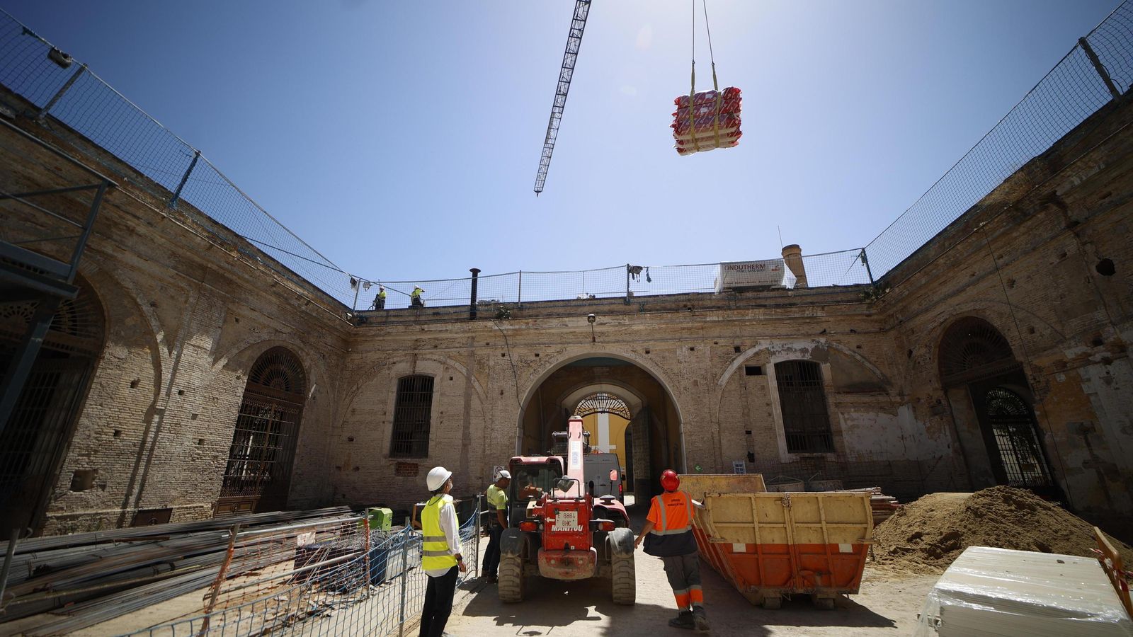 Obras en la Fábrica de Artillería.