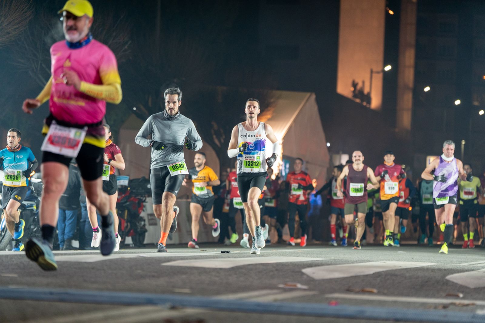 En imágenes: búscate en tu llegada a meta de la Carrera de San Antón 2026 (7)