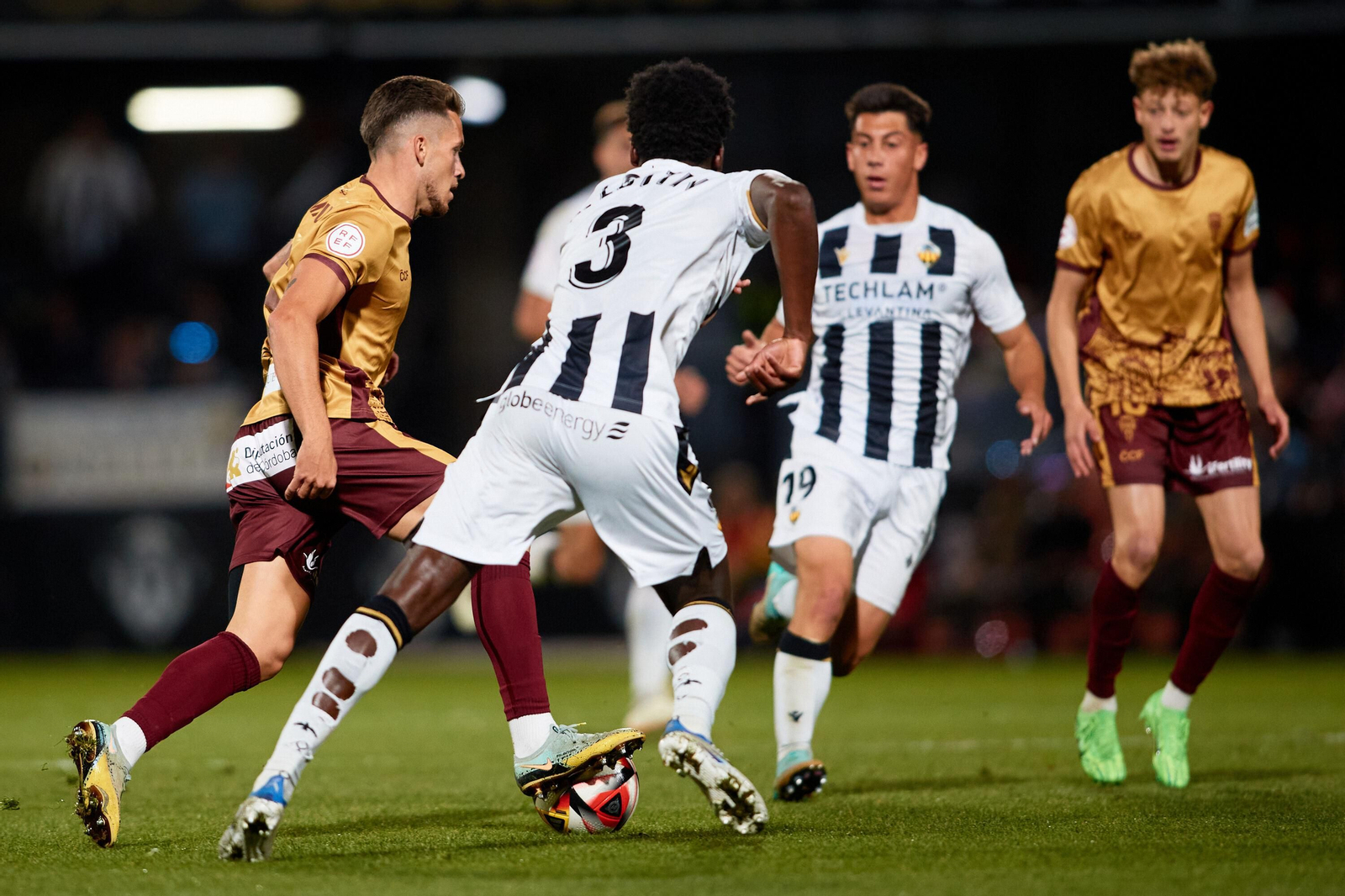 Las mejores fotos del ambiente en Castalia para el Castellón - Córdoba CF