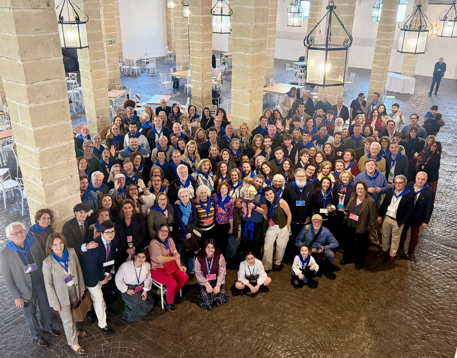 Imagen del reencuentro de los García-Delgado en Bodegas Pajarete.