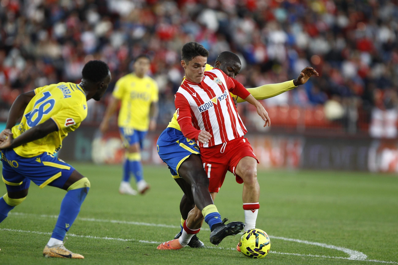 El partido U.D. Almería-Cádiz C.F. en imágenes
