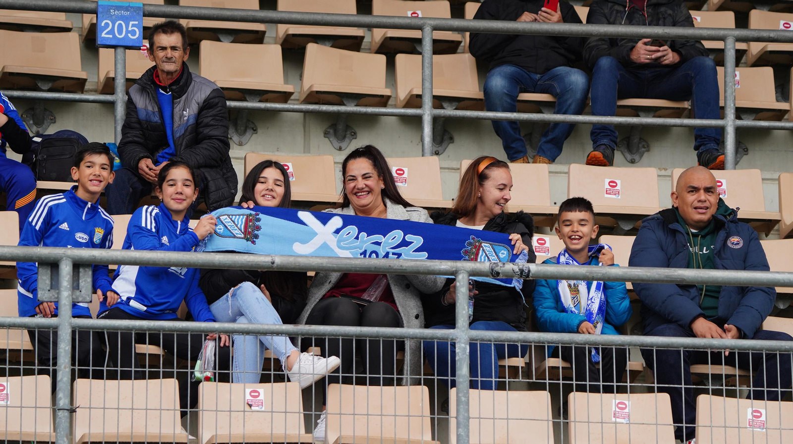 Búscate en el partido Xerez CD - Conil