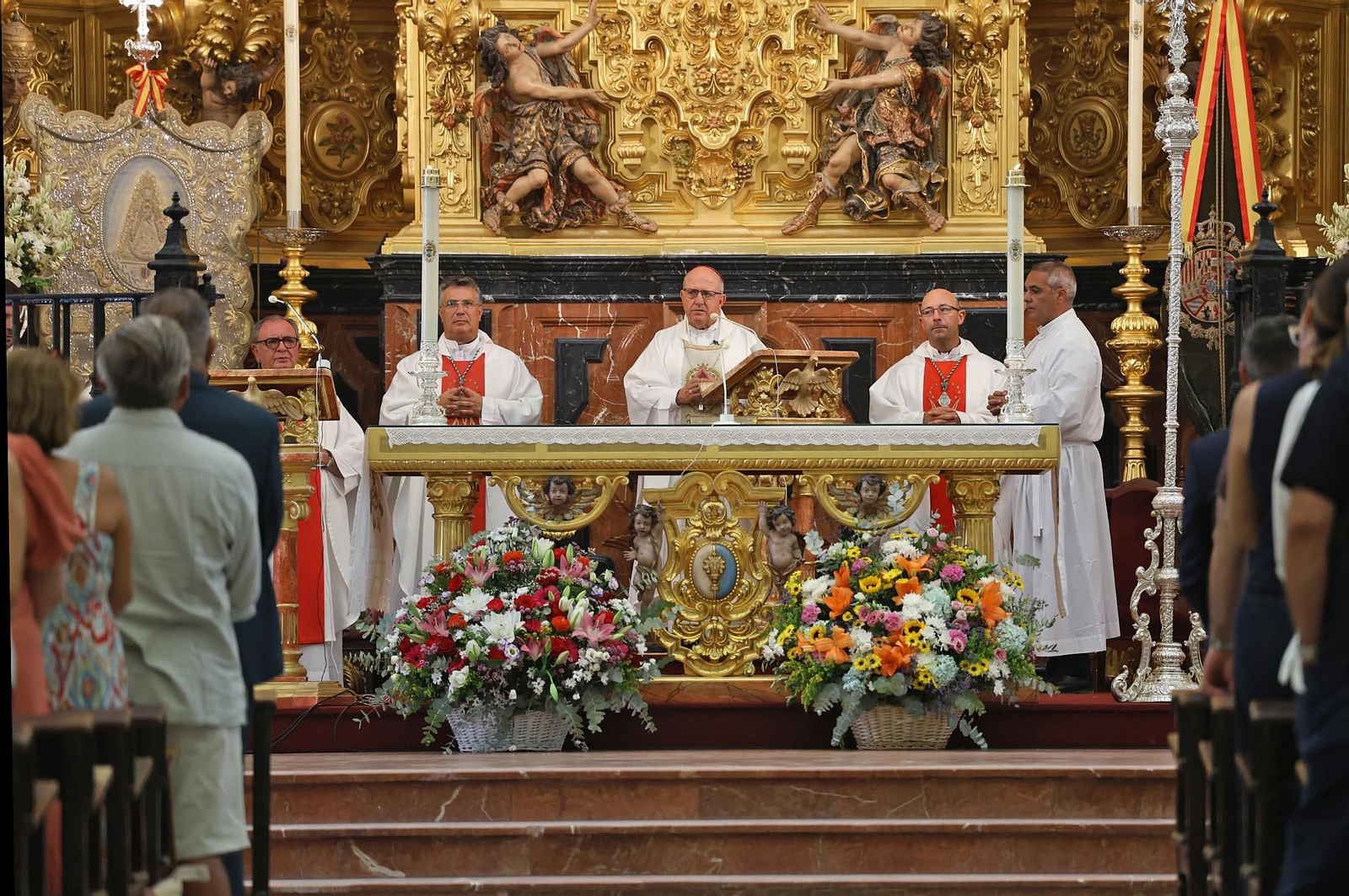Rocío Chico 2025: Solemne Función Votiva y Procesión Eucarística, con el Santísimo bajo palio por el entorno del Santuario