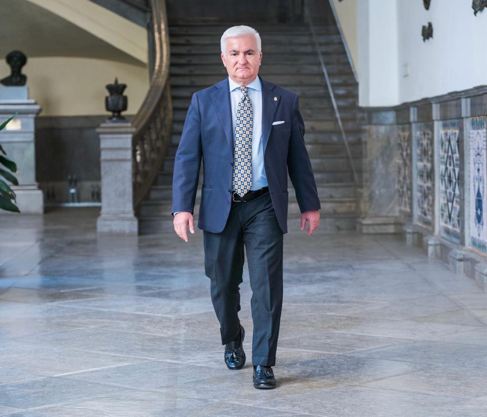 El alcalde en funciones y concejal de Recursos Humanos, Organización, Digitalización, Innovación y Ciudad Inteligente de Granada, Vito Epíscopo