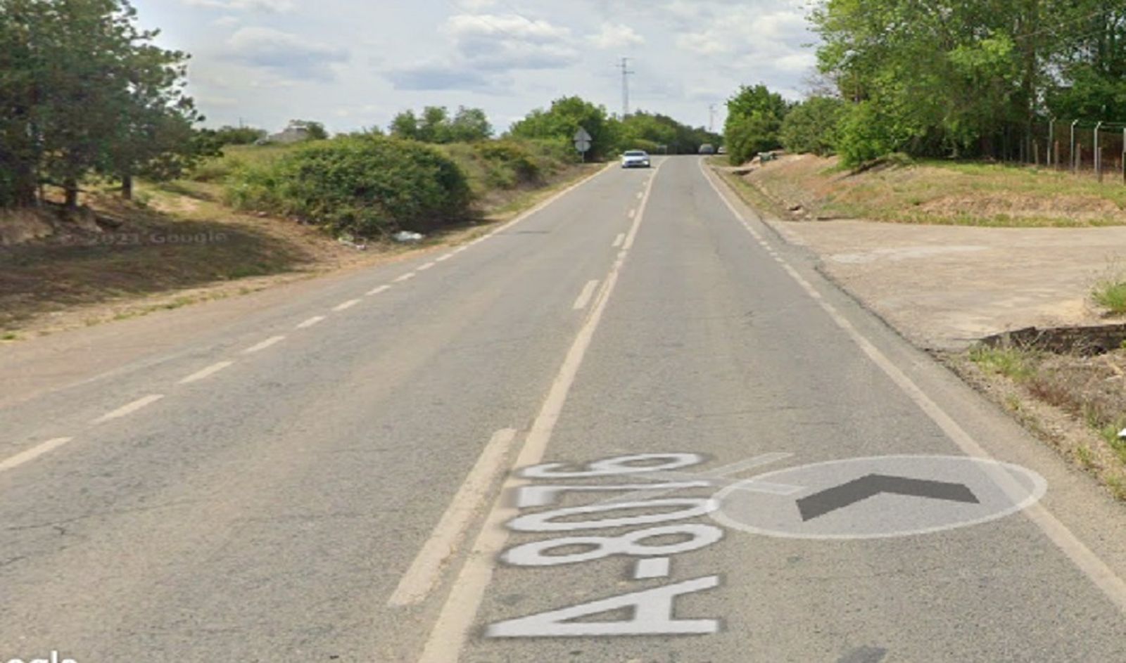 La carretera A-8076, donde se ha producido el siniestro.
