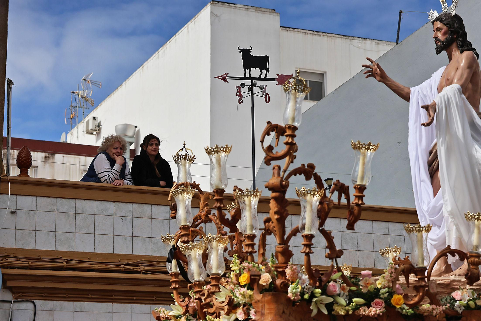 Imágenes de El Resucitado por el barrio de La Hispanidad
