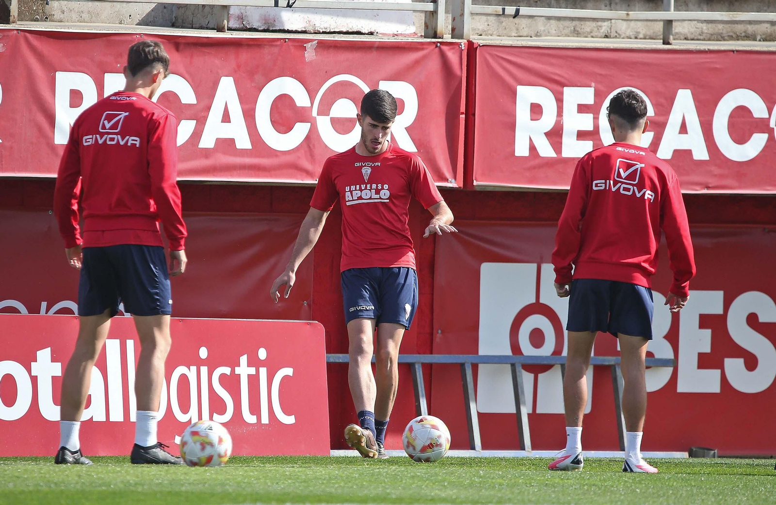 Fotos del entrenamiento del Algeciras CF previo al partido contra el Pontevedra