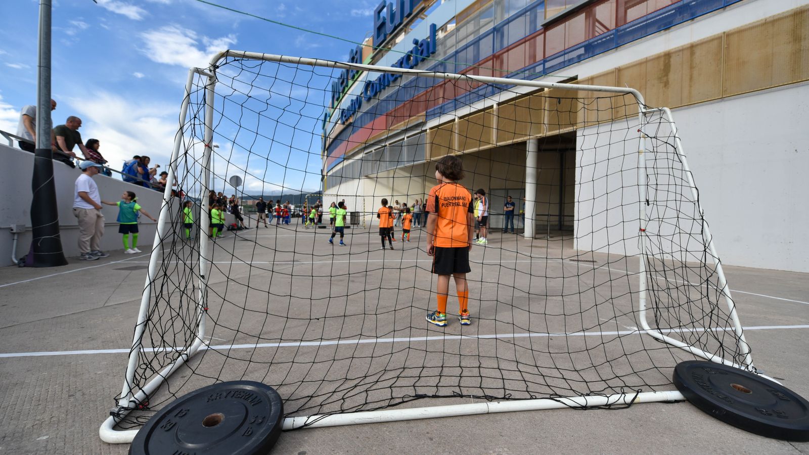 Las fotos de la I jornada de minibalonmano en el Puerta Europa de Algeciras
