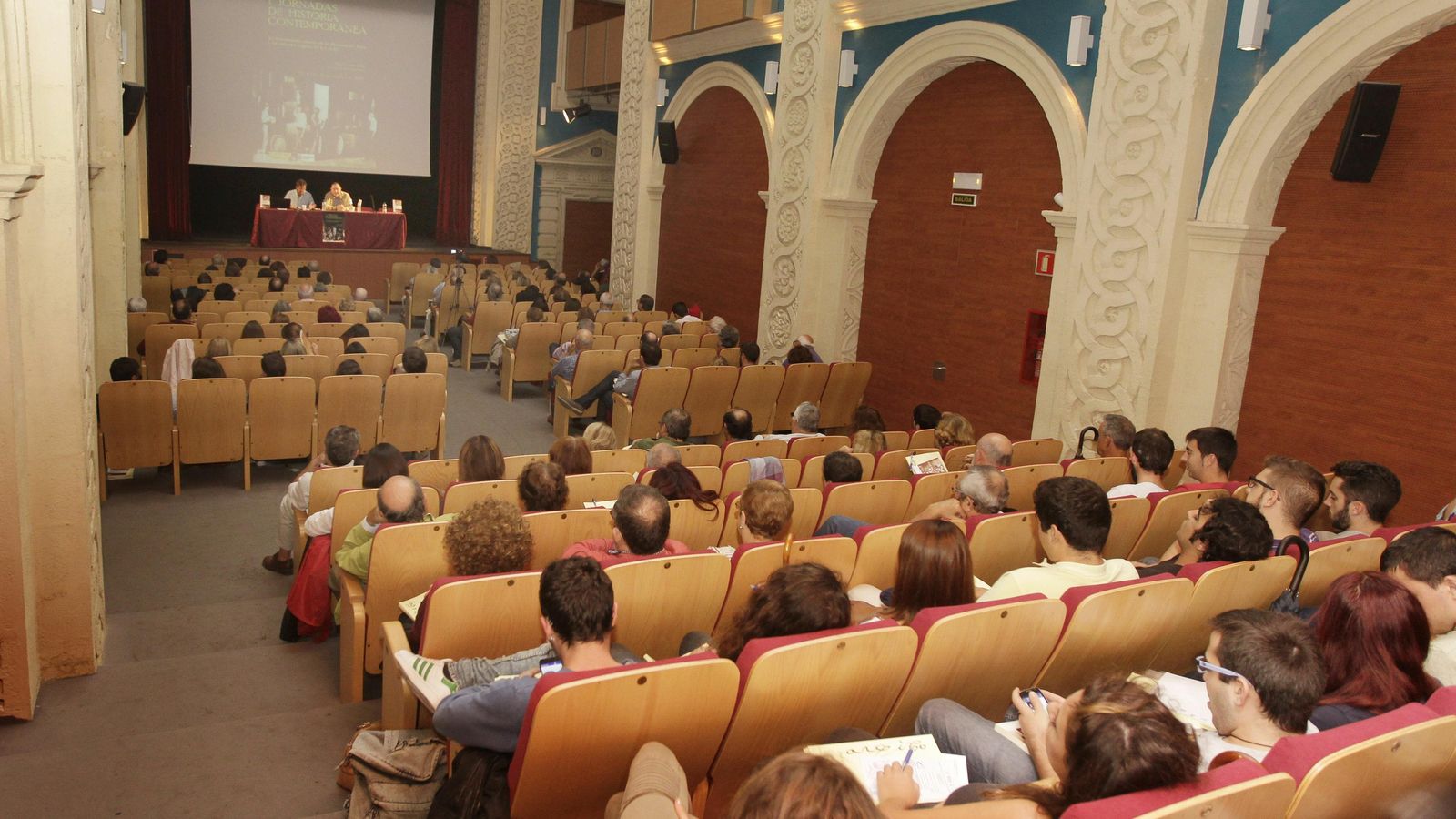 Interior de la Sala Compañía