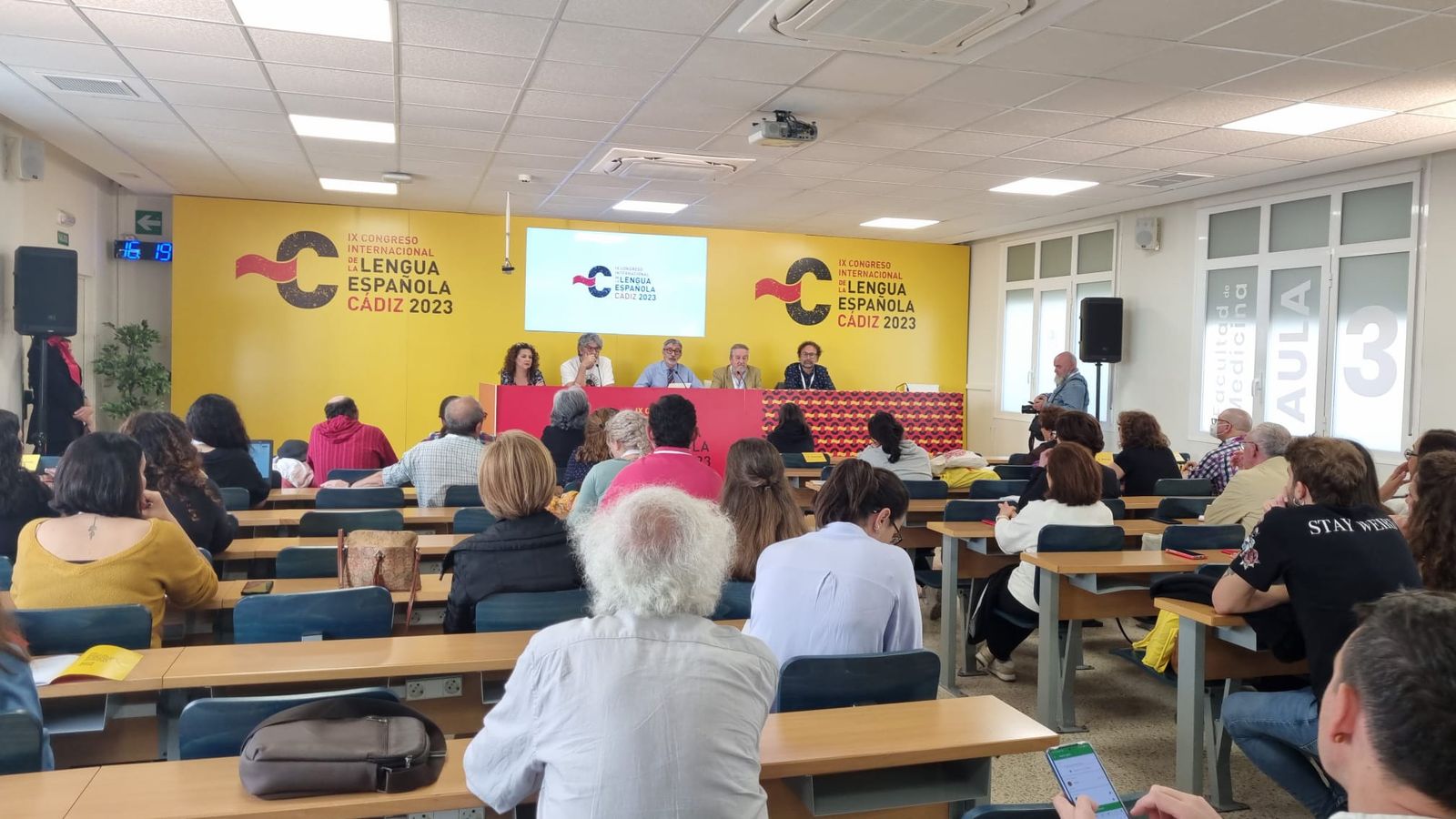 El panel de la tarde en la Facultad de Medicina