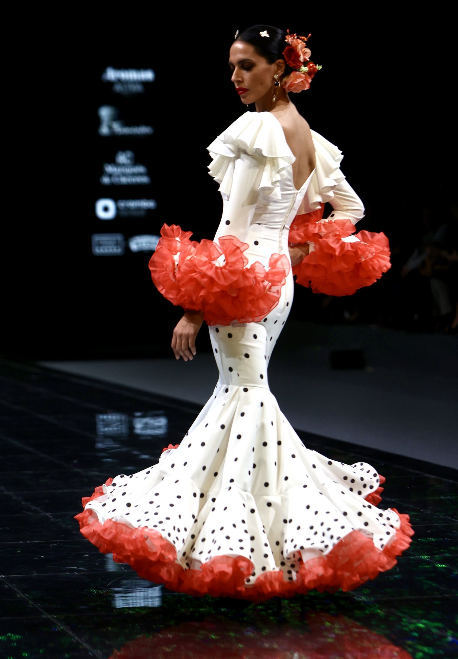 Desfile de Leticia Lorenzo en SIMOF, todas las fotos