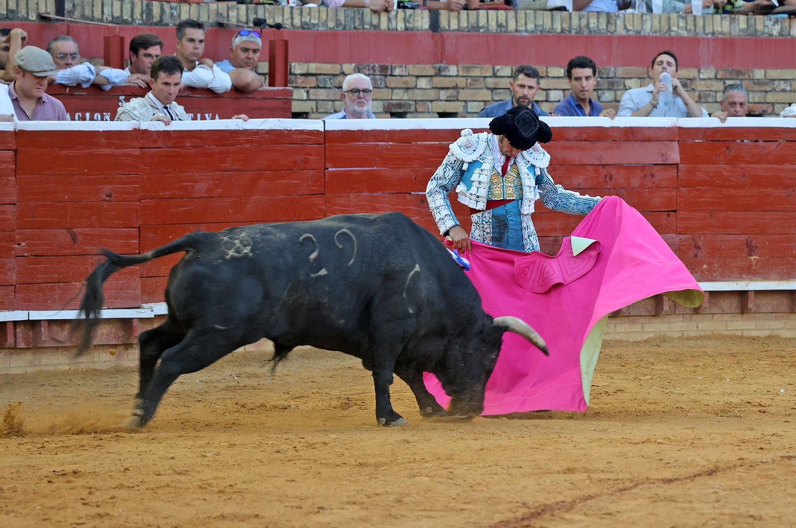 Toros La Merced 2025: Imágenes de la Corrida de Toros de Morante de la Puebla, Daniel Luque y Juan Ortega