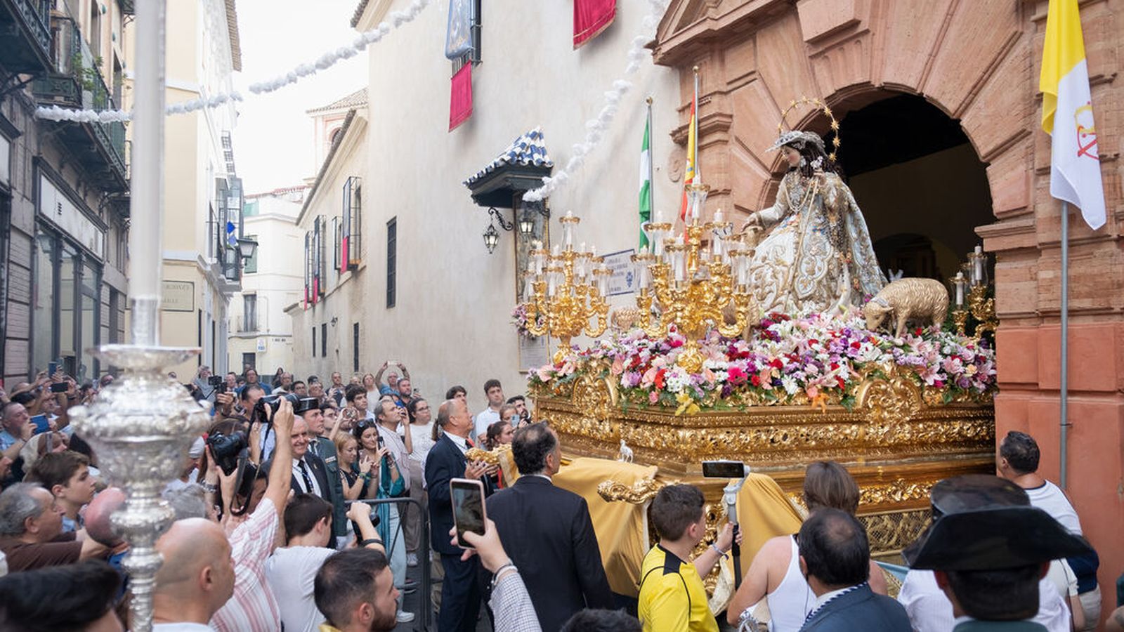 Salida de la Pastora de Santa Marina