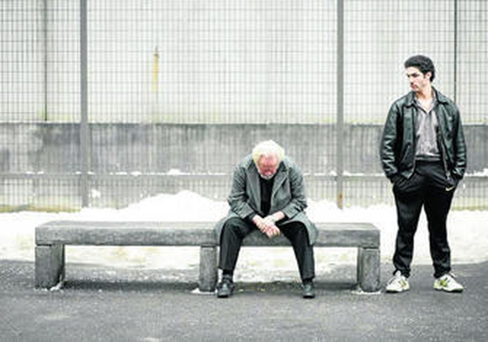 Neils Arestrup y Tahar Rahim, en una escena de la película de Jacques Audiard.