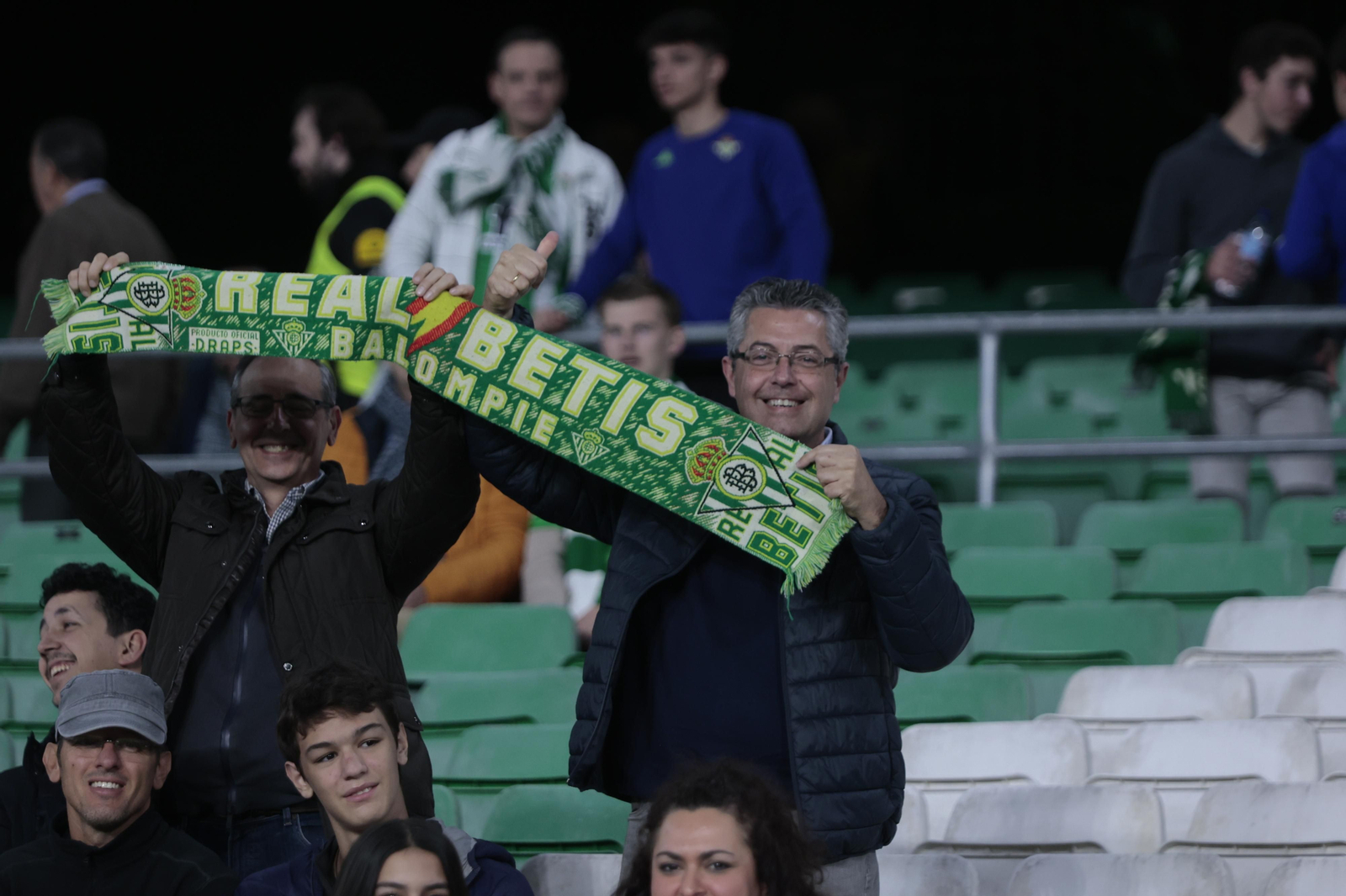 Búscate en las gradas del Villamarín