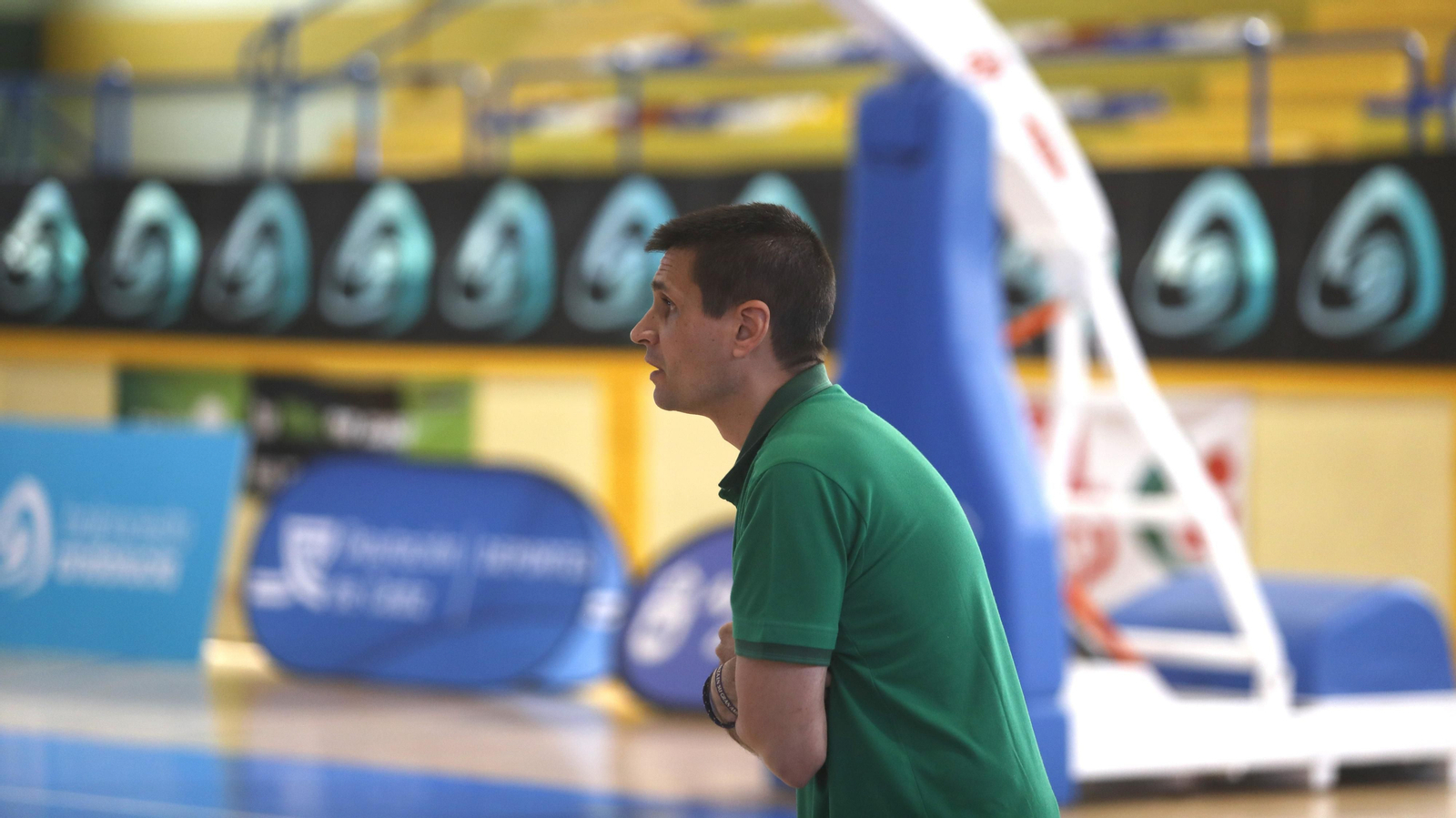 Las fotos de las semifinales del Cadeba infantil masculino de La Línea