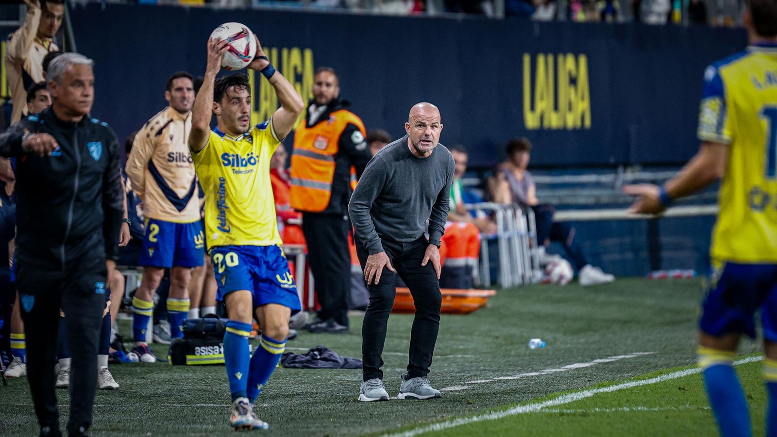 Búscate entre las imágenes del partido de futbol Cádiz CF - Málaga CF