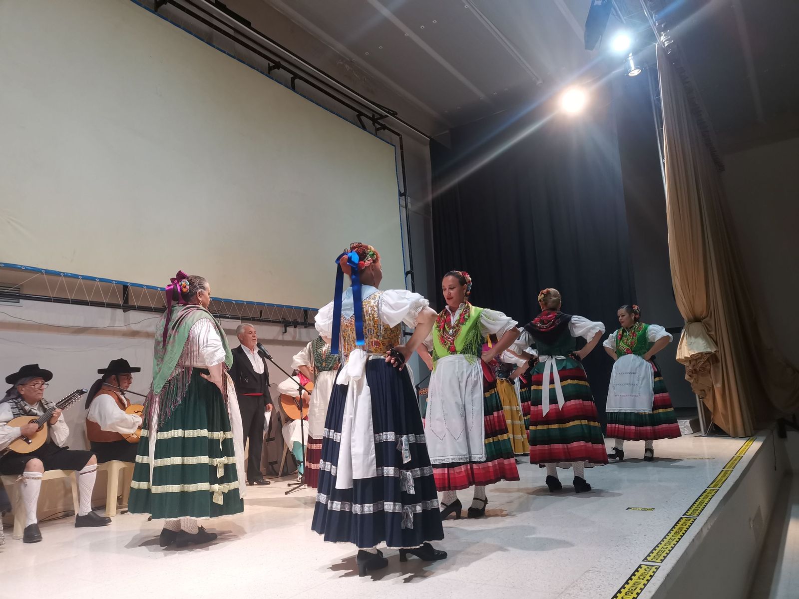 Fandanguillos, soleares y parrales animan a los reos de ‘El Acebuche’