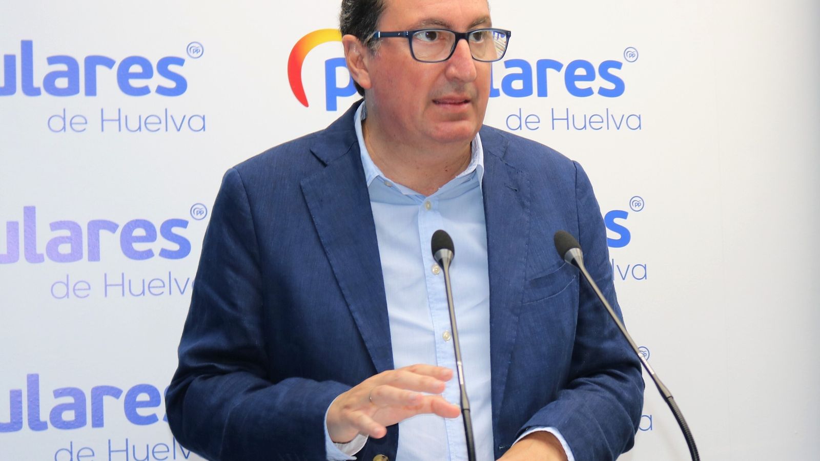 Manuel Andrés González, presidente del PP de Huelva.