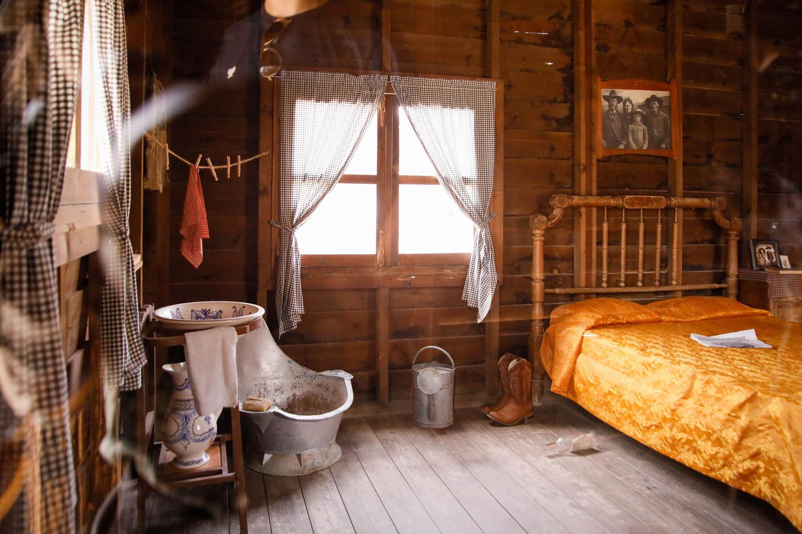 Imágenes del museo a los grandes empresarios y familias históricas de Almería