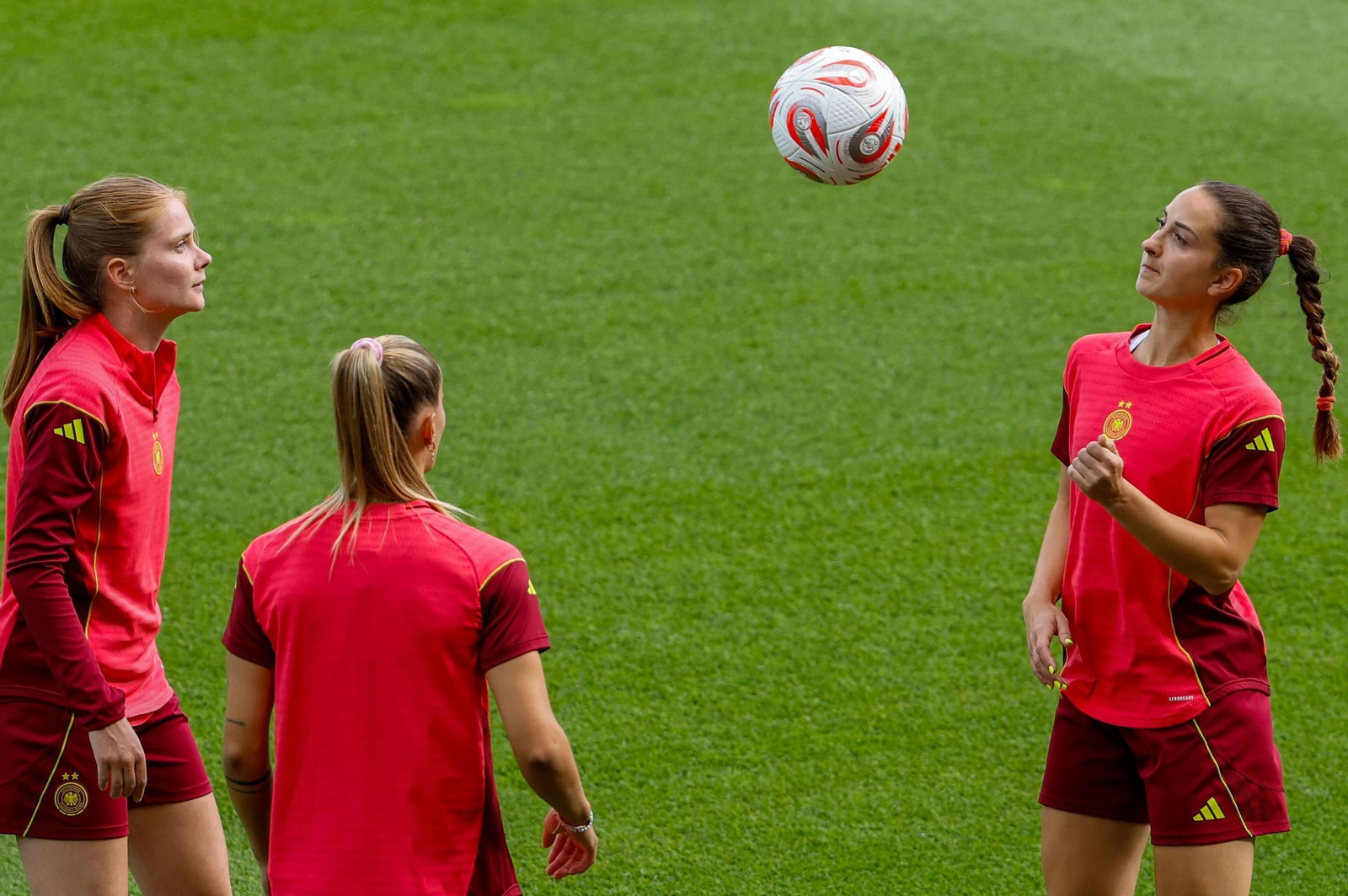 Entrenamiento de Alemania (11).jpg