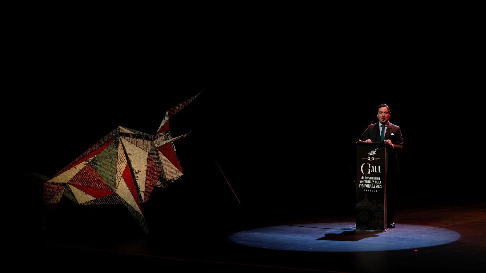 Garzón abre una nueva etapa al frente de la plaza de la Maestranza.
