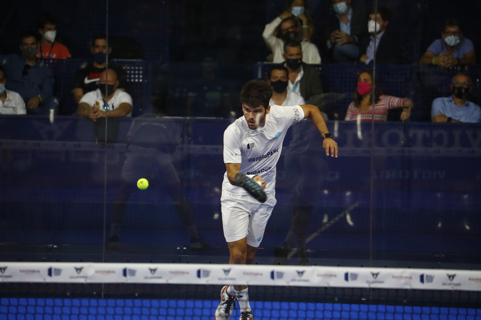 La cara y la cruz de Javi Garrido y Xisco Gil en el World Padel Tour de Córdoba, en imágenes