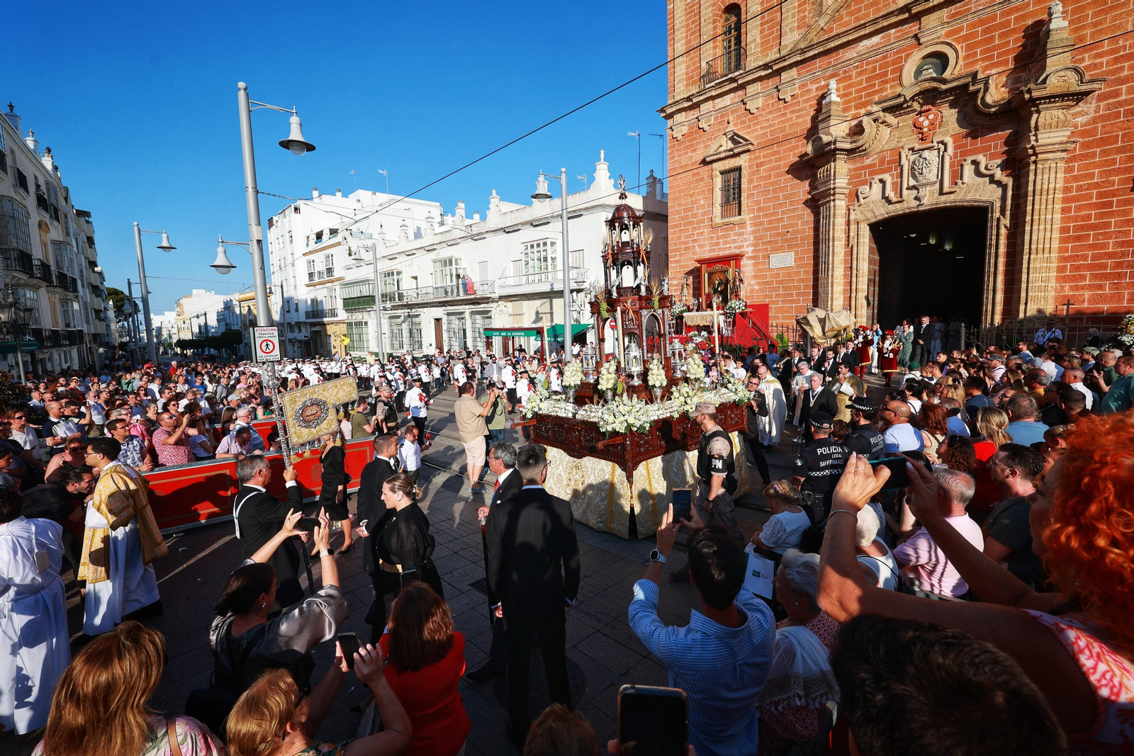 Las imágenes de la procesión del Corpus en San Fernando
