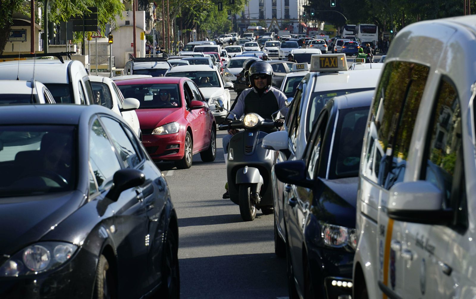 Atasco en plena hora punta