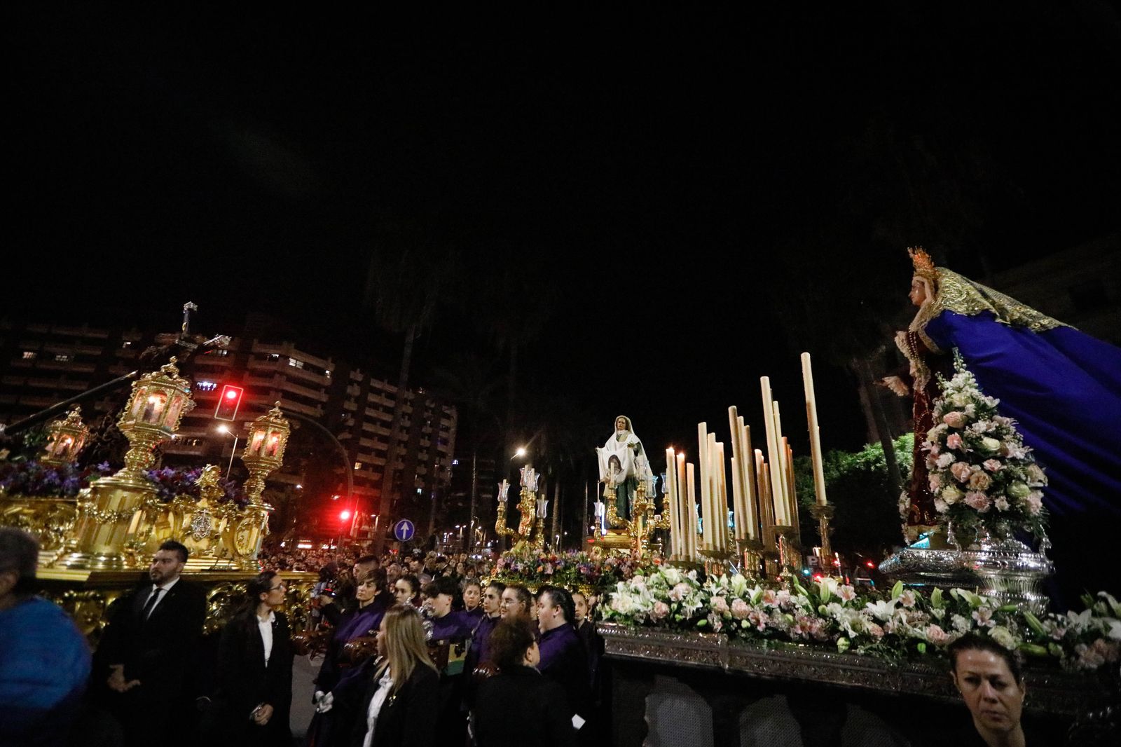 La procesión del Encuentro, en imágenes